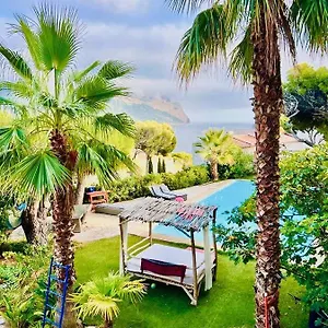  Homestay Astoria Maison D Hotes Vue Avec Piscine France