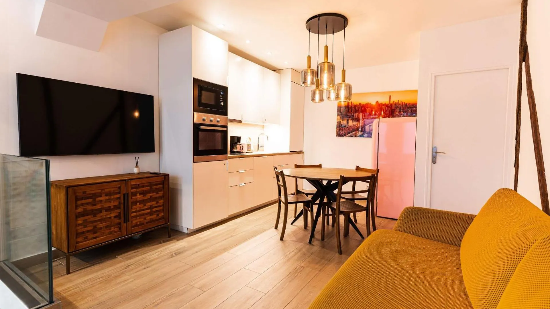Loft 1 Bedroom Marais, Notre Dame Ac By Lcc Agency Paris Apartment
