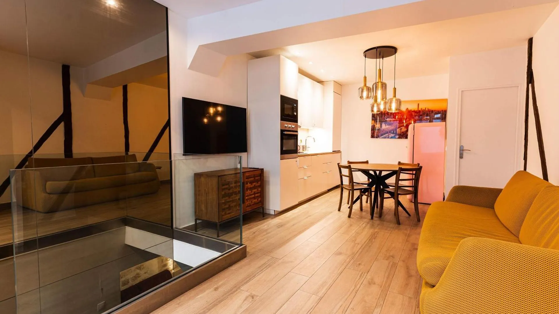 Loft 1 Bedroom Marais, Notre Dame Ac By Lcc Agency Paris Apartment