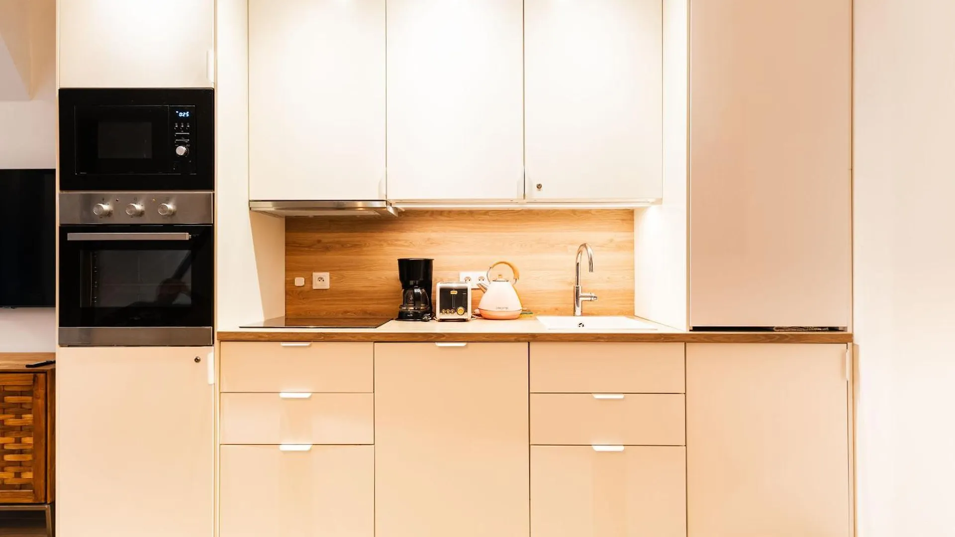 Apartment Loft 1 Bedroom Marais, Notre Dame Ac By Lcc Agency Paris France