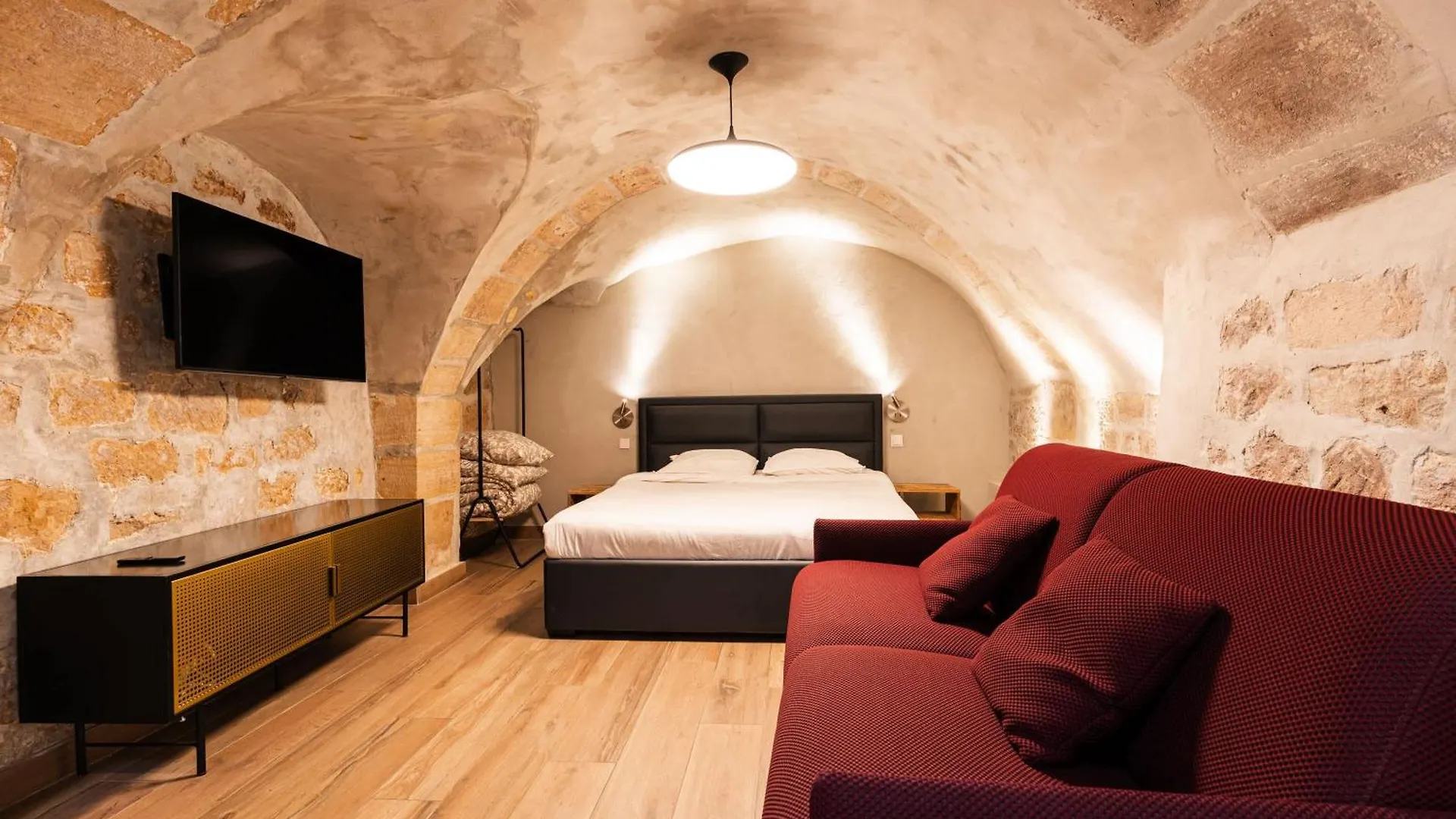 Loft 1 Bedroom Marais, Notre Dame Ac By Lcc Agency Paris Apartment